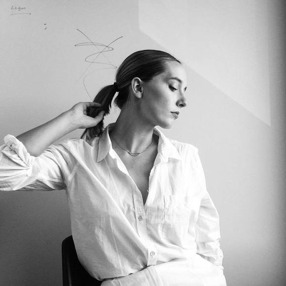 Meet your Posher, Sarah - Picture 1 of 1